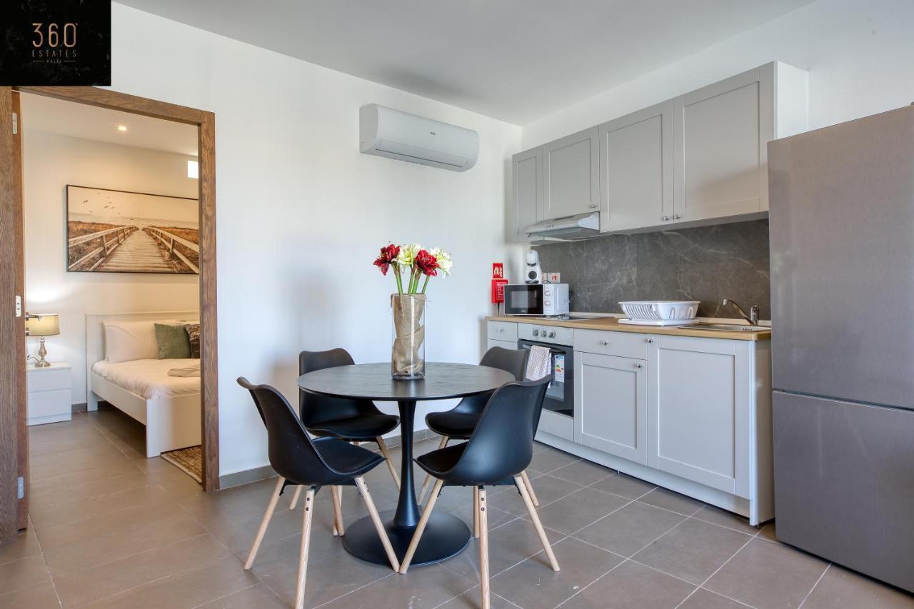 Gzira'S Seashore Stayaway Close To Manuel Island Extérieur photo