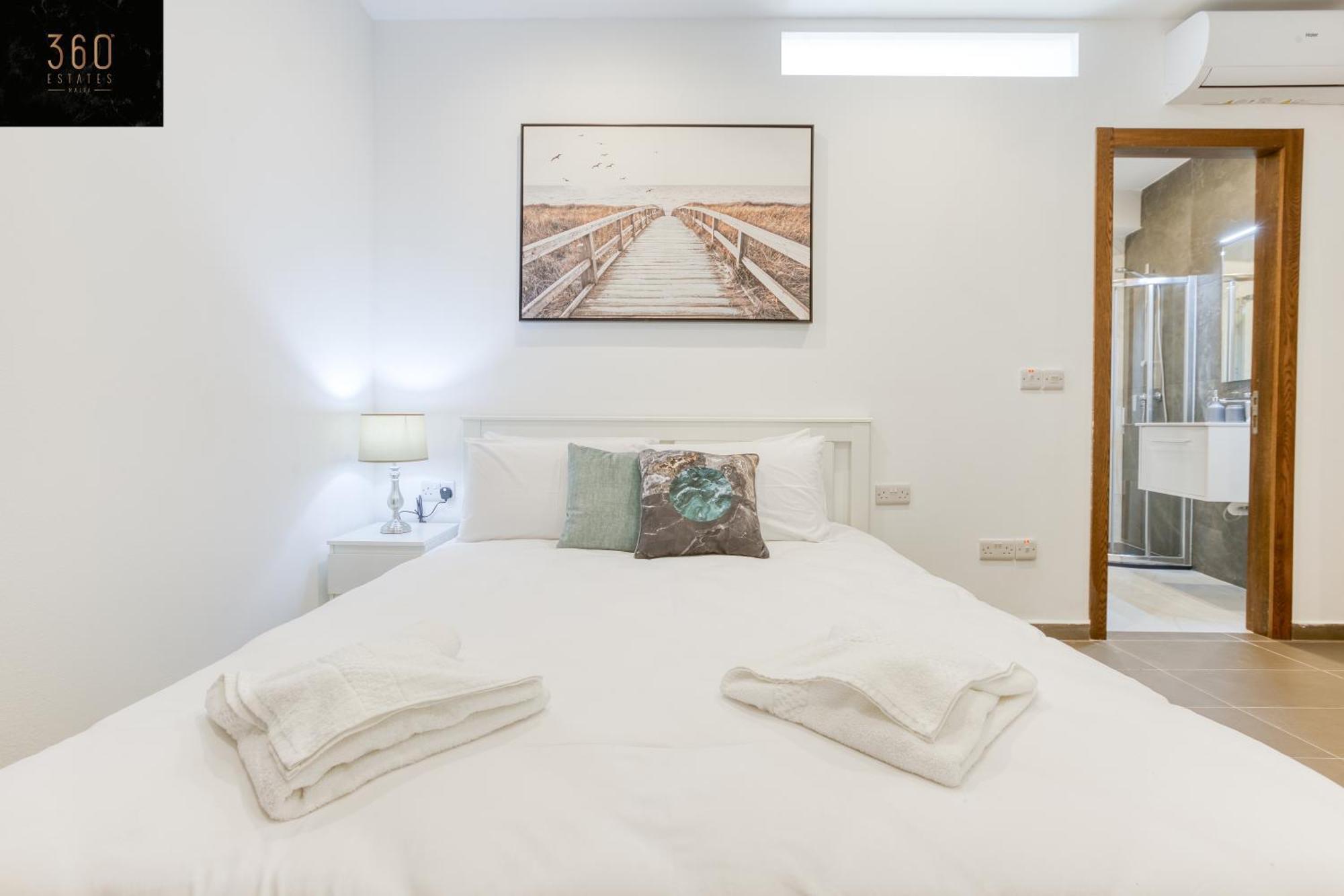Gzira'S Seashore Stayaway Close To Manuel Island Extérieur photo